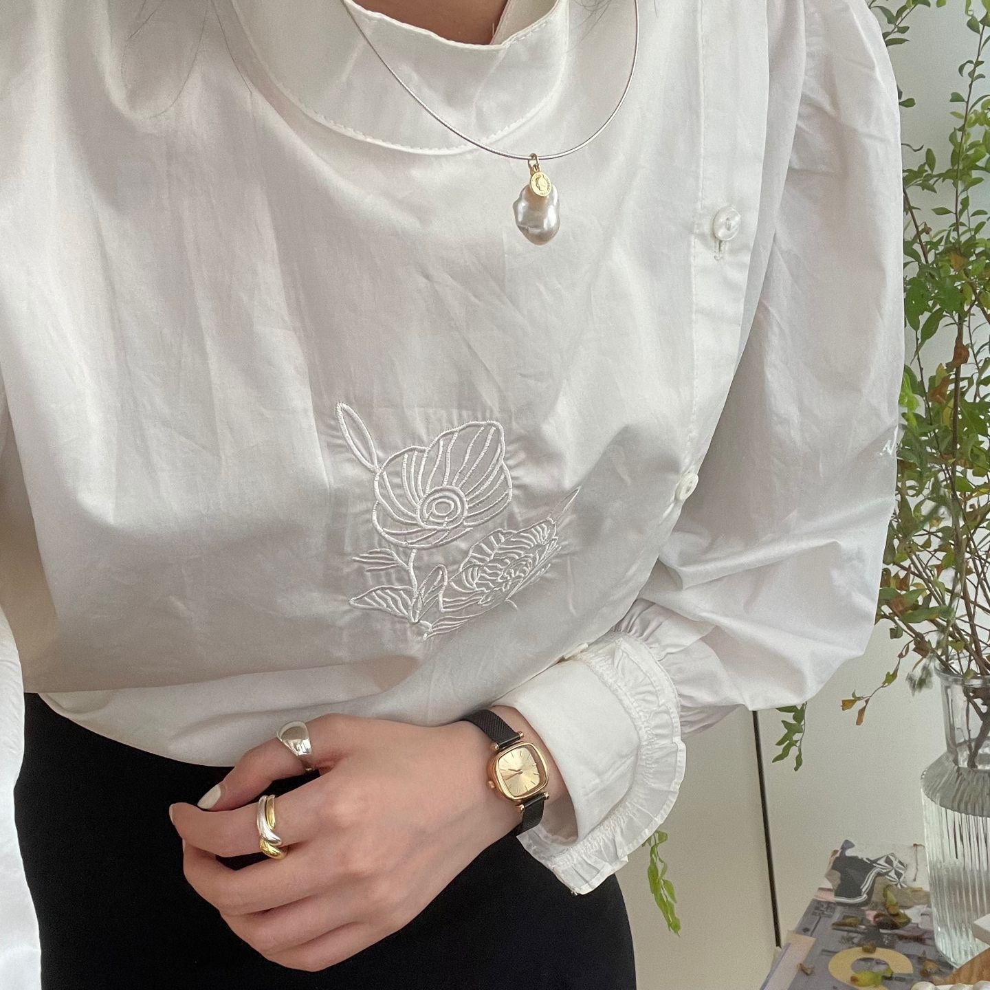 Elowen Crest Baroque Freshwater Pearl & Coin Soft Silver Choker Necklace