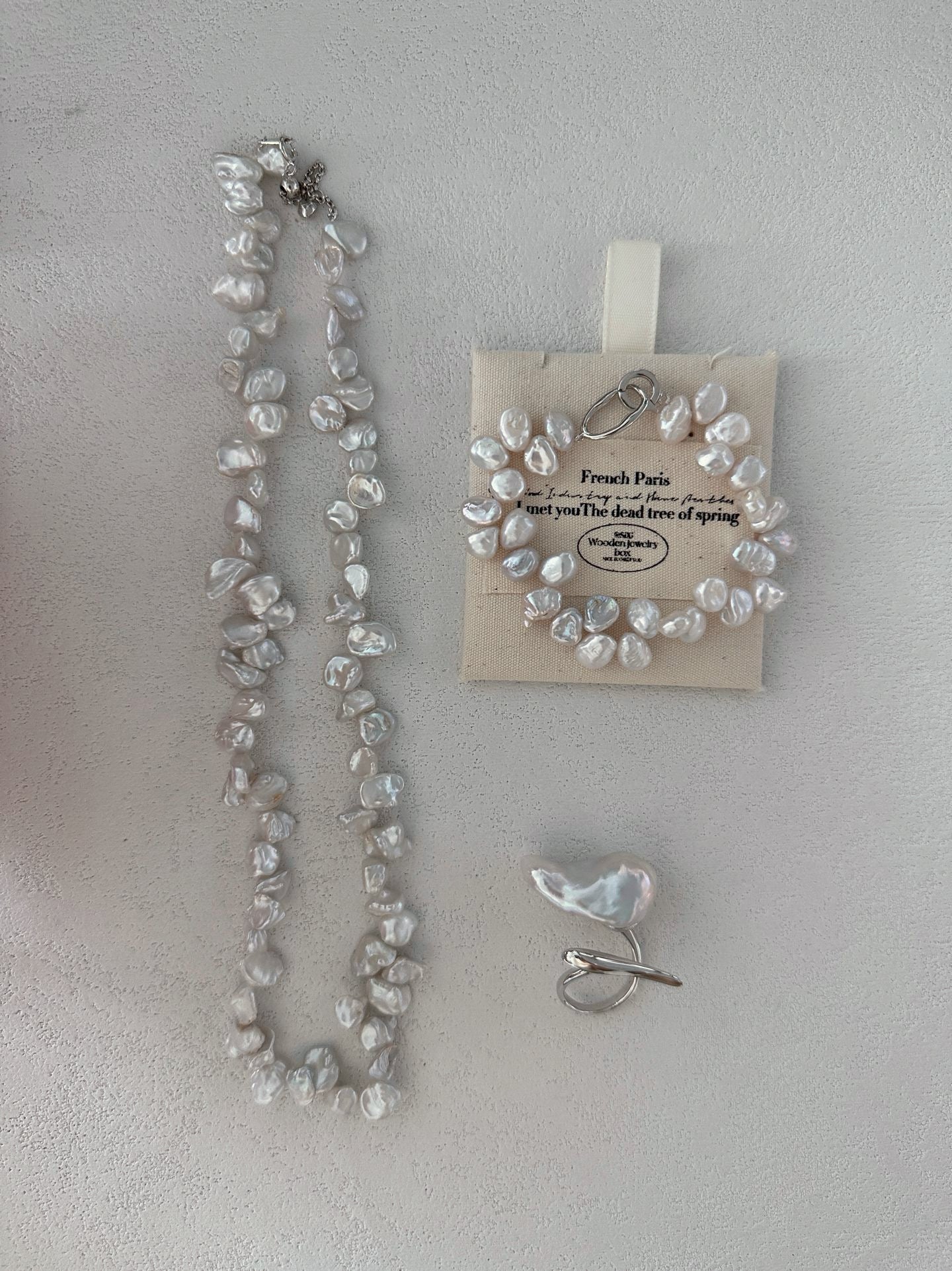 White Trace Sculptural Keshi Pearl Bracelet
