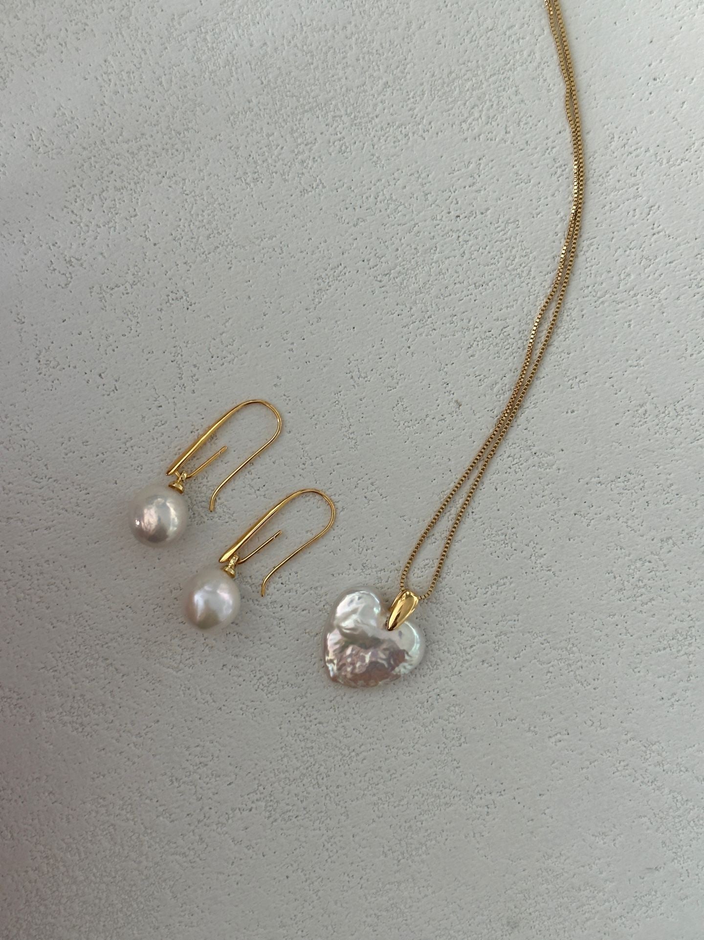 Heartflow Necklace – Baroque Heart Pearl & 14K Gold-Filled Chain (US Standard)