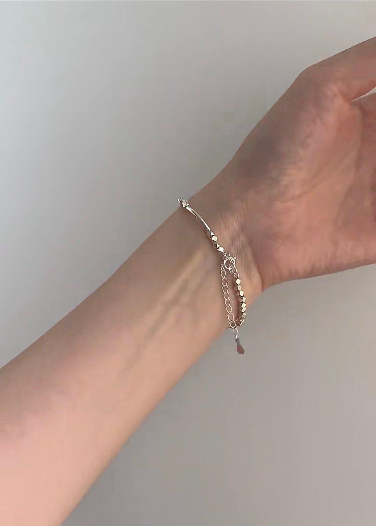 Gleamtrace Bracelet — Baroque Freshwater Pearl Bracelet | 18K Gold Vermeil & S925 Silver Fragment Chain