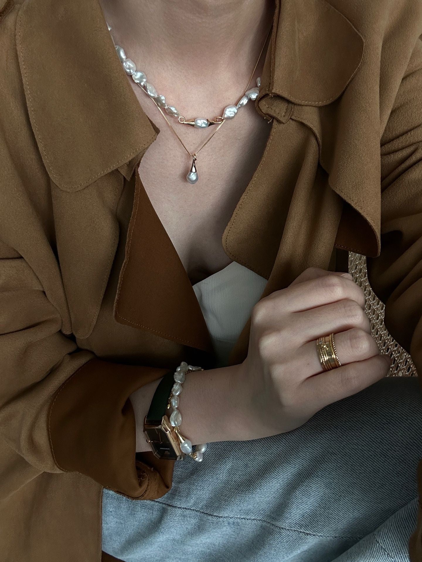 Artemis Mustache Necklace Baroque Pearl