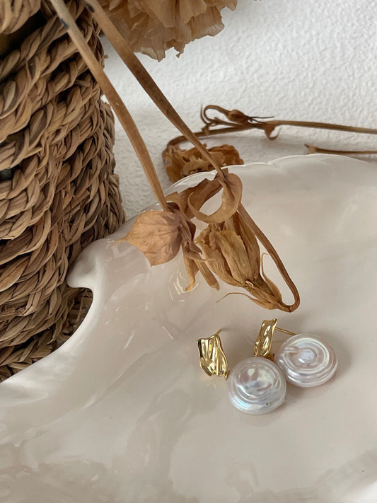 Roma Spirale Baroque Pearl Earrings