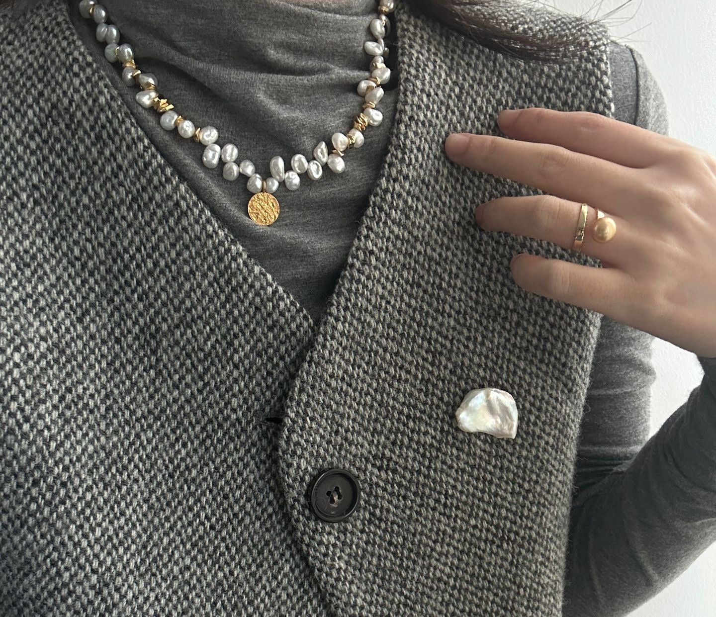 Gilded Relic – Keshi Pearl & Gold Vermeil Necklace with Coin Pendant