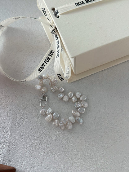 White Trace Sculptural Keshi Pearl Bracelet