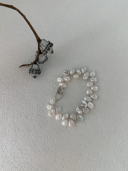 White Trace Sculptural Keshi Pearl Bracelet