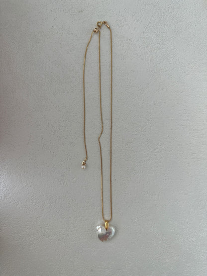 Heartflow Necklace – Baroque Heart Pearl & 14K Gold-Filled Chain (US Standard)