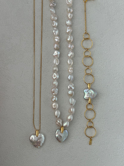 Heartflow Necklace – Baroque Heart Pearl & 14K Gold-Filled Chain (US Standard)
